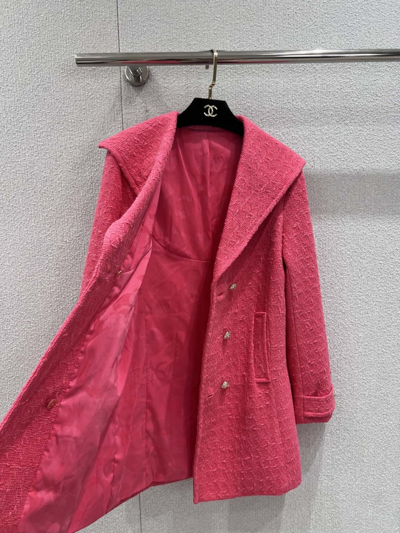 Chanel Exquisite Fuchsia Pink Double-Breasted Tweed Coat