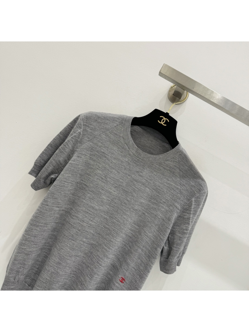 Chanel Signature CC Logo Heathered Gray Cashmere Silk Knit Short Sleeve Top