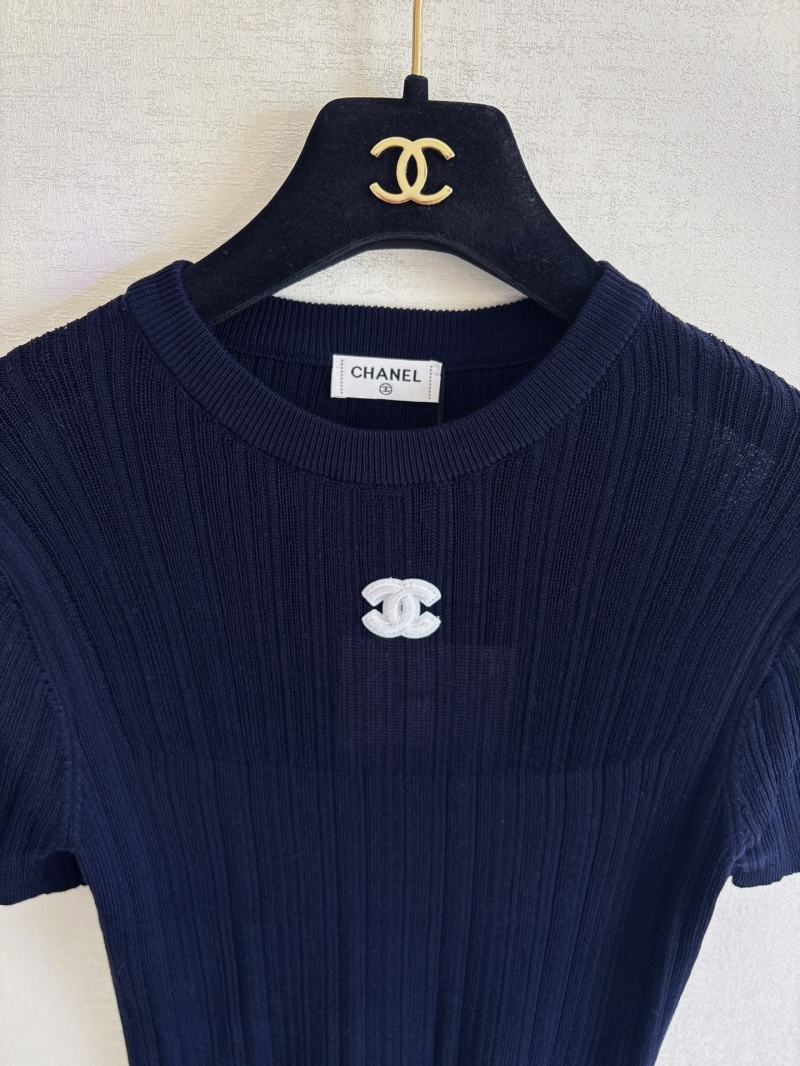 Chanel Signature Ribbed Knit Short-Sleeve Top in Navy Blue