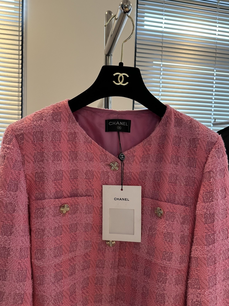 Chanel Checkered Tweed Boucl&eacute; Lantern Sleeve Jacket in Rose Pink