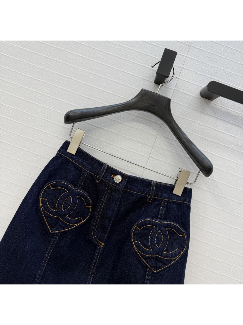 Chanel Indigo Denim Heart-Pocket A-Line Mini Skirt