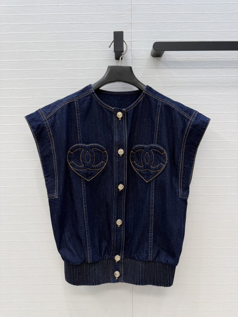 Chanel Heart Embroidered Enzyme-Washed Denim Vest
