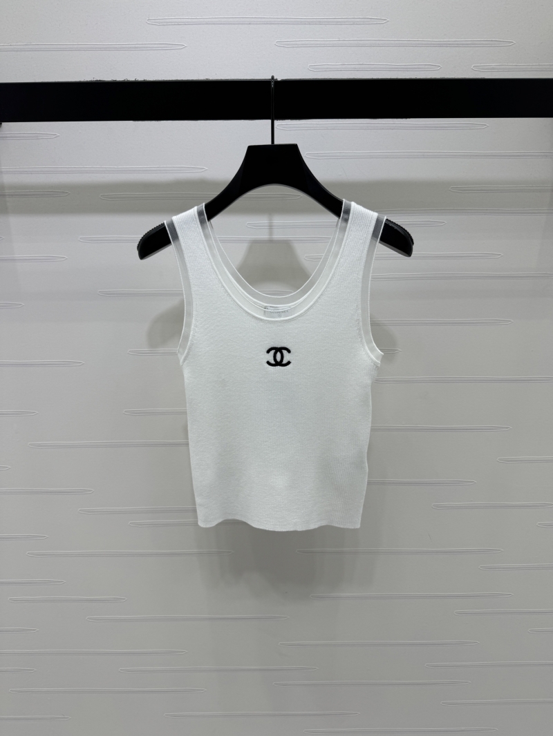 Chanel 2026 Spring/Summer Ribbed Ice Silk Tank Top with Embroidered Logo in White