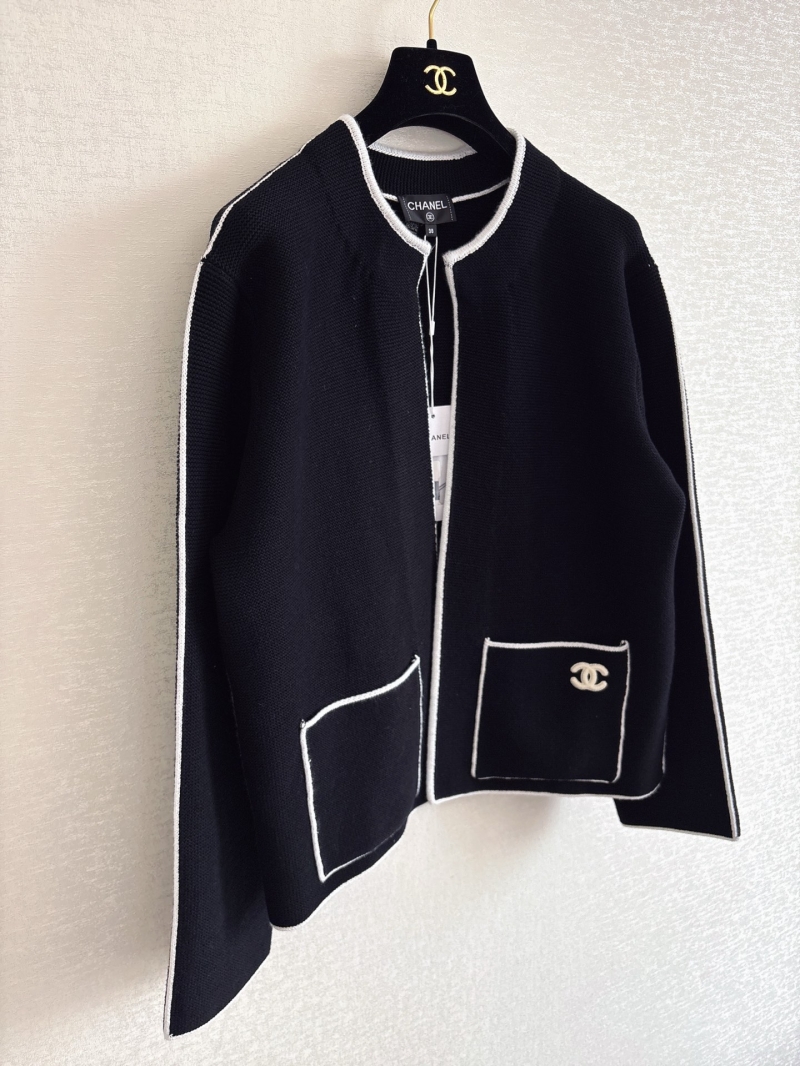 Chanel Signature Contrast Trim Knit Cardigan - Timeless Black & White