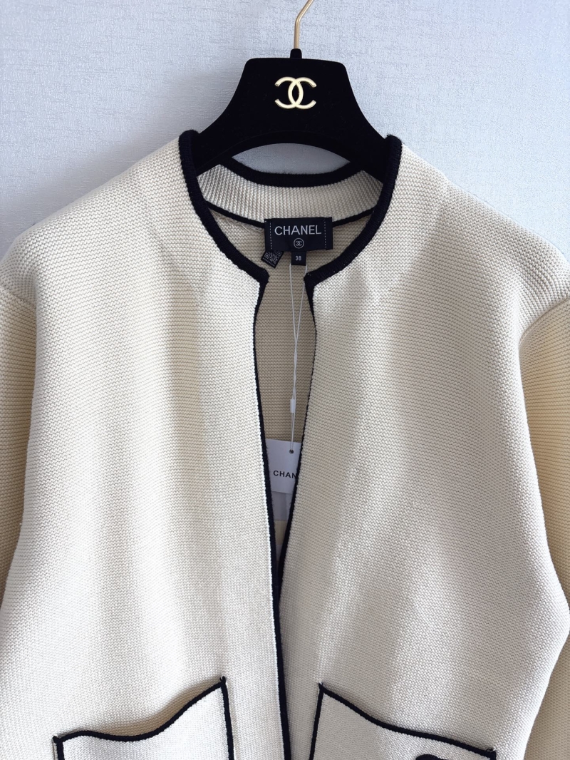 Chanel Early Spring Signature Contrast Trim Textured Knit Cardigan in Ivory