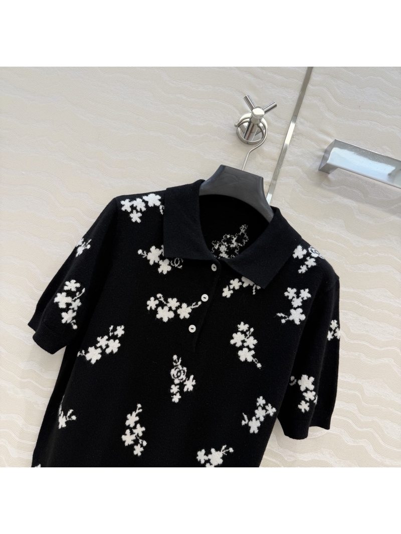 Chanel Exquisite Floral Jacquard 18-Gauge Knit Polo Shirt