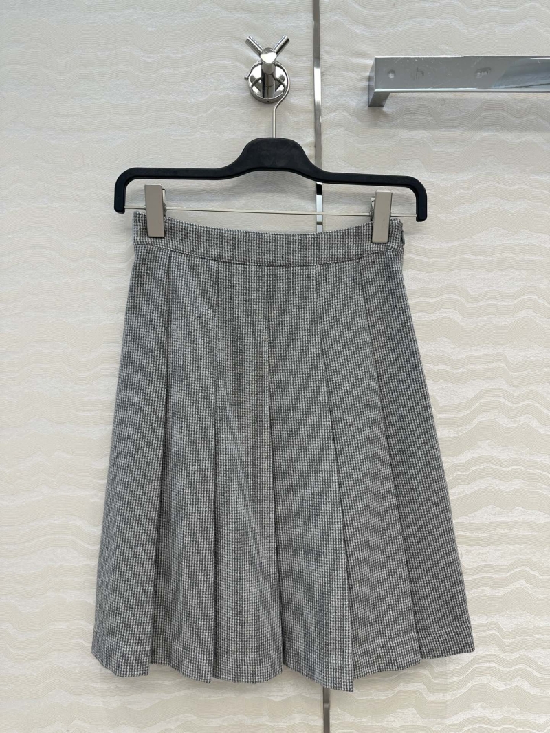 Celine High-Waisted Pleated Wool Skirt in Houndstooth, Elevated British Academic Style