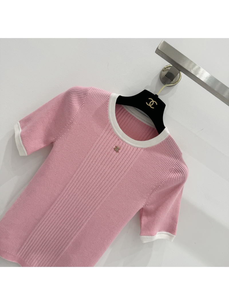 Chanel Pink Colorblock Knit Top - Chic Slim-Fit Design