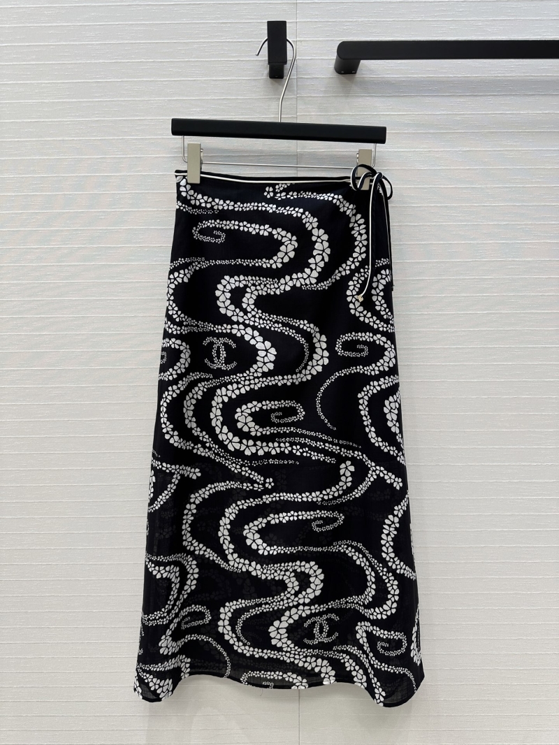 Chanel Coco Beach Serpent Petal Wave Print Long Skirt - Elegant Black