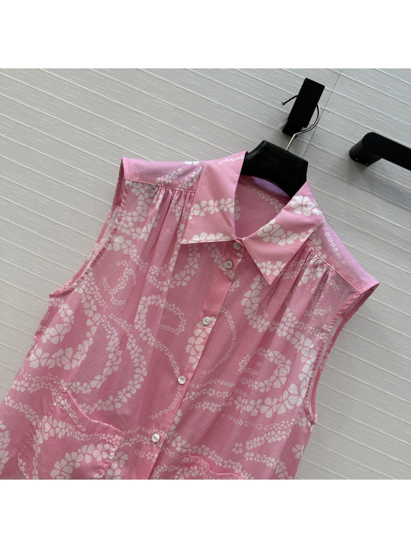 Chanel SS25 Coco Beach Pink Serpent Totem Sleeveless Shirt - Luxe Casual Elegance