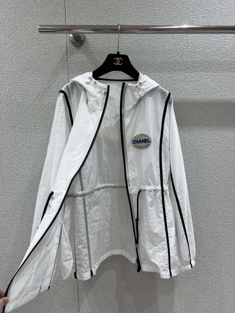 Chanel Spring Summer Zip-Up Hooded Sunscreen Jacket & Shorts Set - Exclusive Colorblock Design