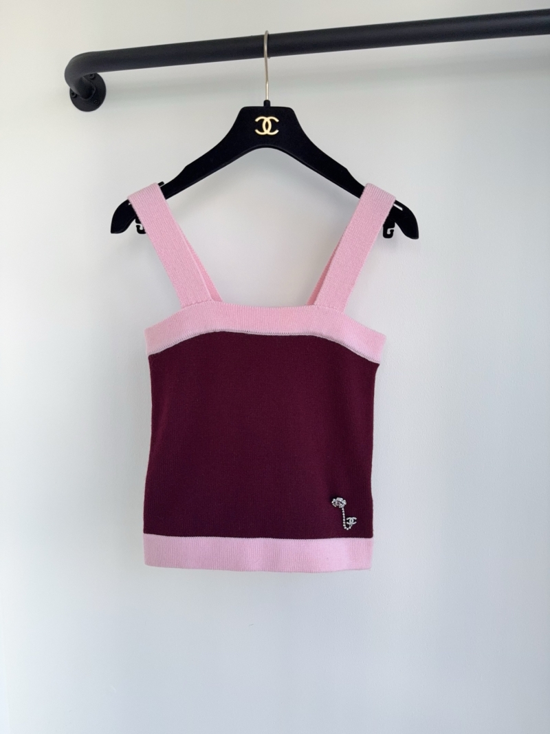 Chanel Luxe Knitted Sleeveless Vest in Contras Wine Pink - Elegant Contrast Design