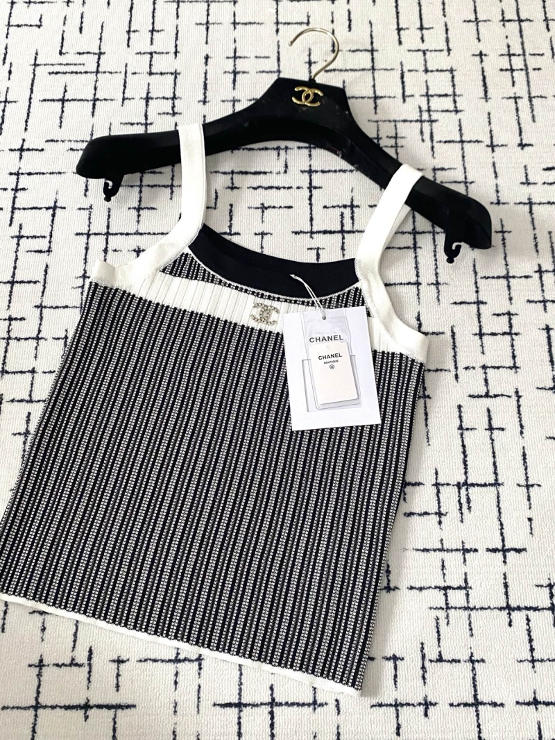 Chanel Elegant White Vest - Breathable Luxe Design