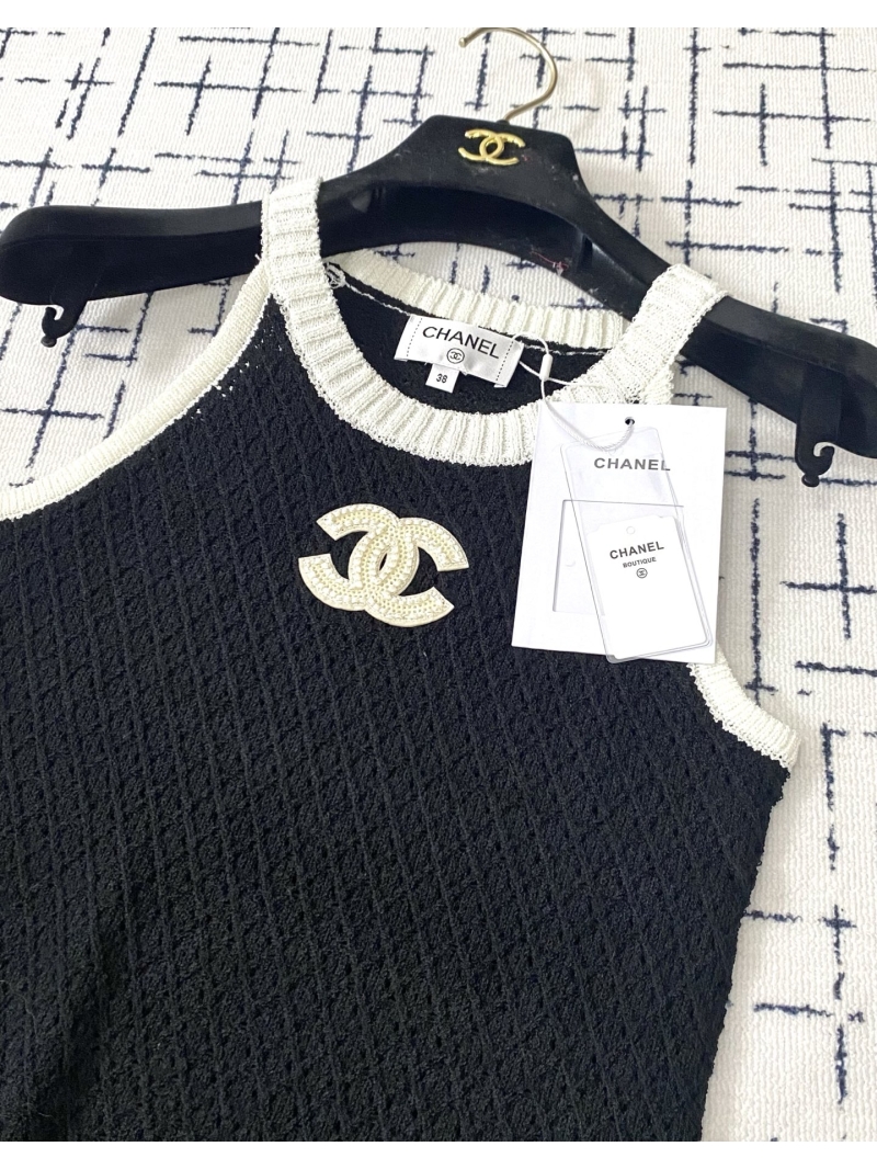 Chanel Luxe Three-Color Black Vest - Breathable Elegance