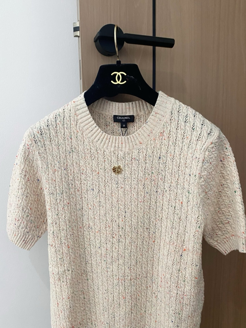 Chanel Off-White Short Sleeve Top - Luxe Breathable Elegance