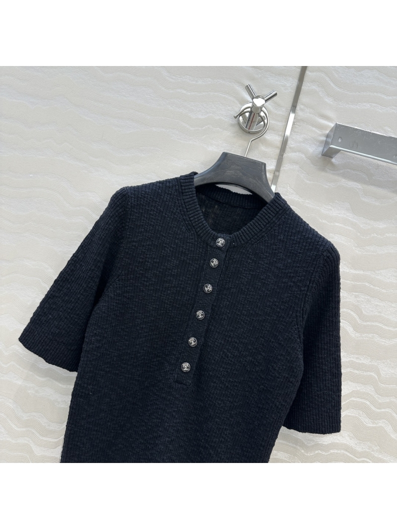 Chanel Coco Beach Spring Summer White Moonlight Snowflake Cotton Knit Round Neck Mid-Sleeve Top in Black - Luxe & Timeless