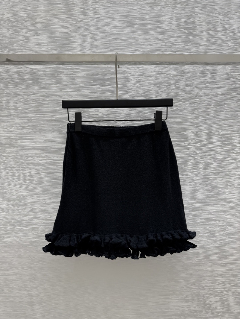 Chanel Early Autumn Pure Knit Lace-Trim Midi Skirt - Elegant & Luxe