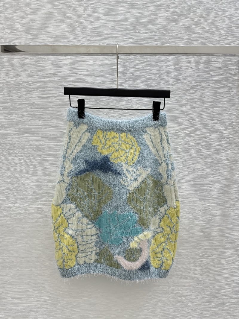 Chanel Early Autumn Luxe Feather-Trimmed Wool Cashmere Skirt