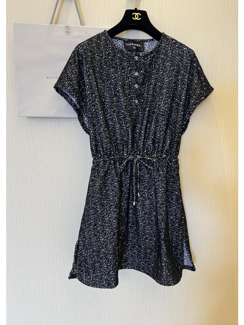 Chanel Printed Cinched-Waist Dress - Elegant & Flattering