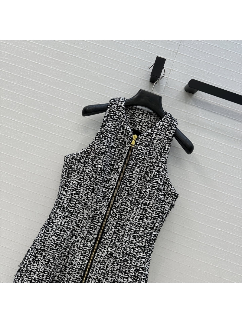 Balmain French-Style Black & White Tweed Pleated Sleeveless Dress | Slimming Tailored Fit | Gold Zipper