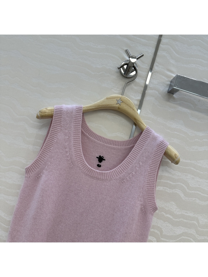 Dior MissDior Luxe Cashmere Vest in Soft Pink - Exclusive U-Neck Slimming Silhouette