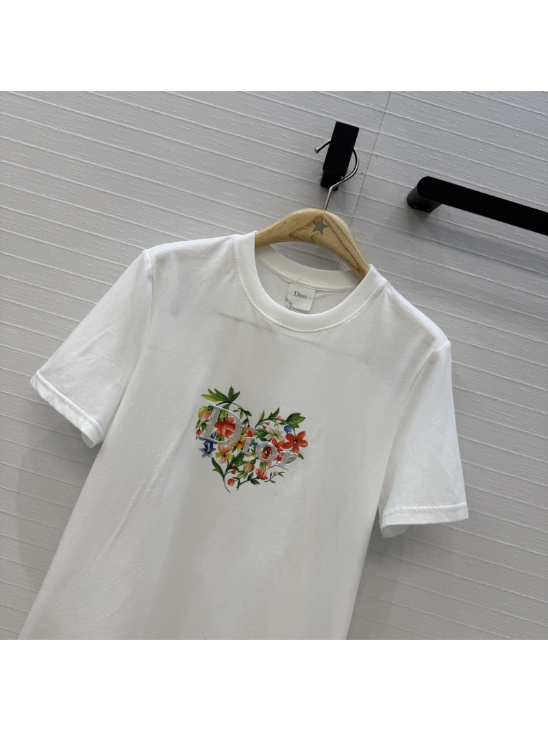 Dior 100% Pure Cotton Floral Heart Embroidered Crewneck T-Shirt in White