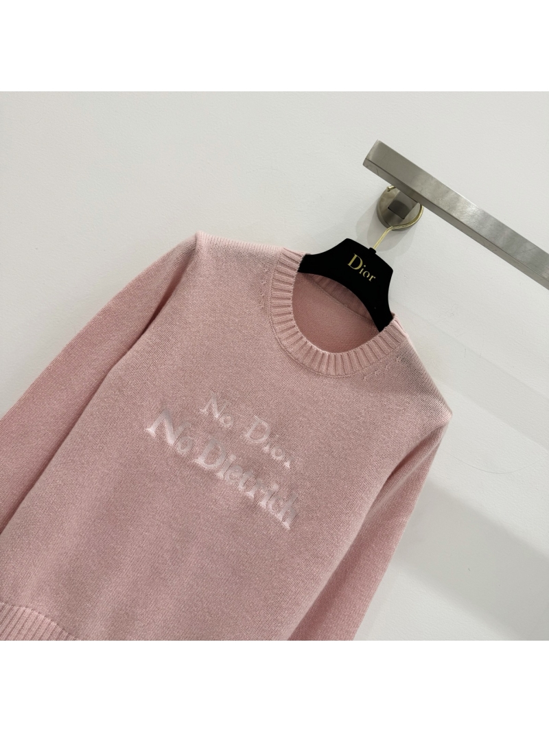 Dior No Dior, No Dietrich Pastel Pink Wool Knit Sweater - Exquisite Fine-Gauge Pullover