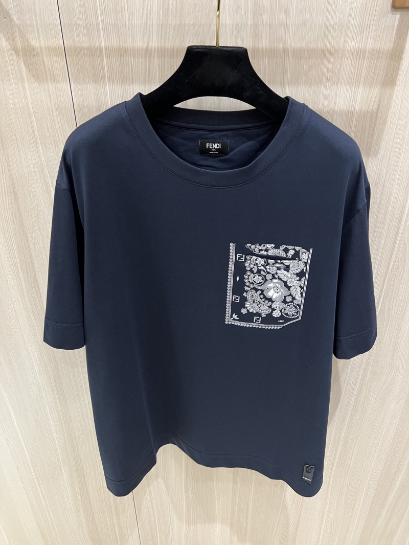 FENDI Coral Flower Print Short-Sleeve T-Shirt - Luxe Cotton Elegance