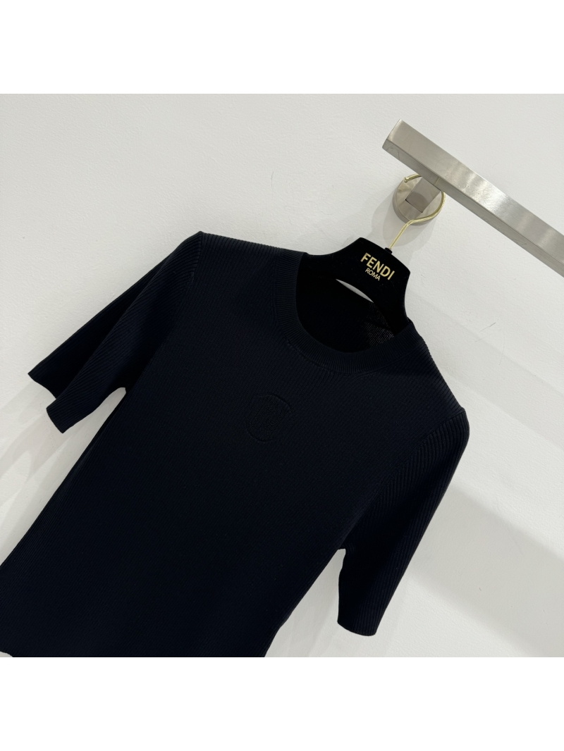 Fendi Spring/Summer 2025 Slim-Fit Knitted Short Sleeve Top - Iconic FF Logo Intarsia, Elegant & Curve-Enhancing