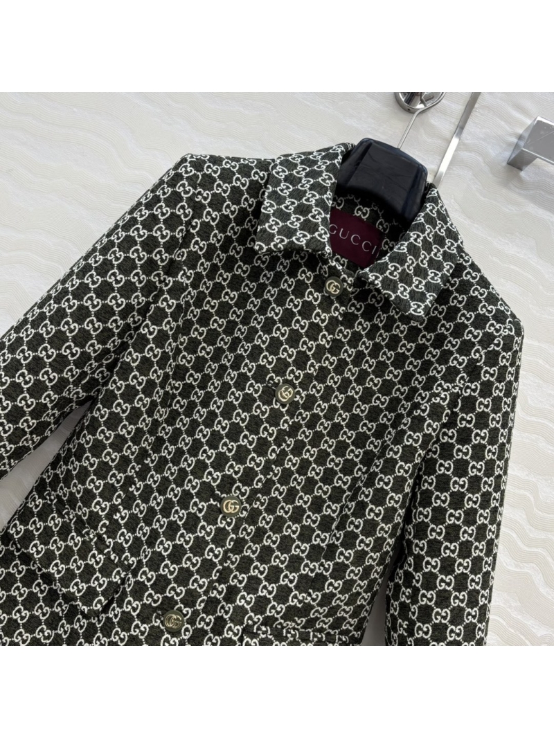 Gucci GG Jacquard Long Coat with Custom Metal Buttons - Tailored Waist, Modern Vintage Style