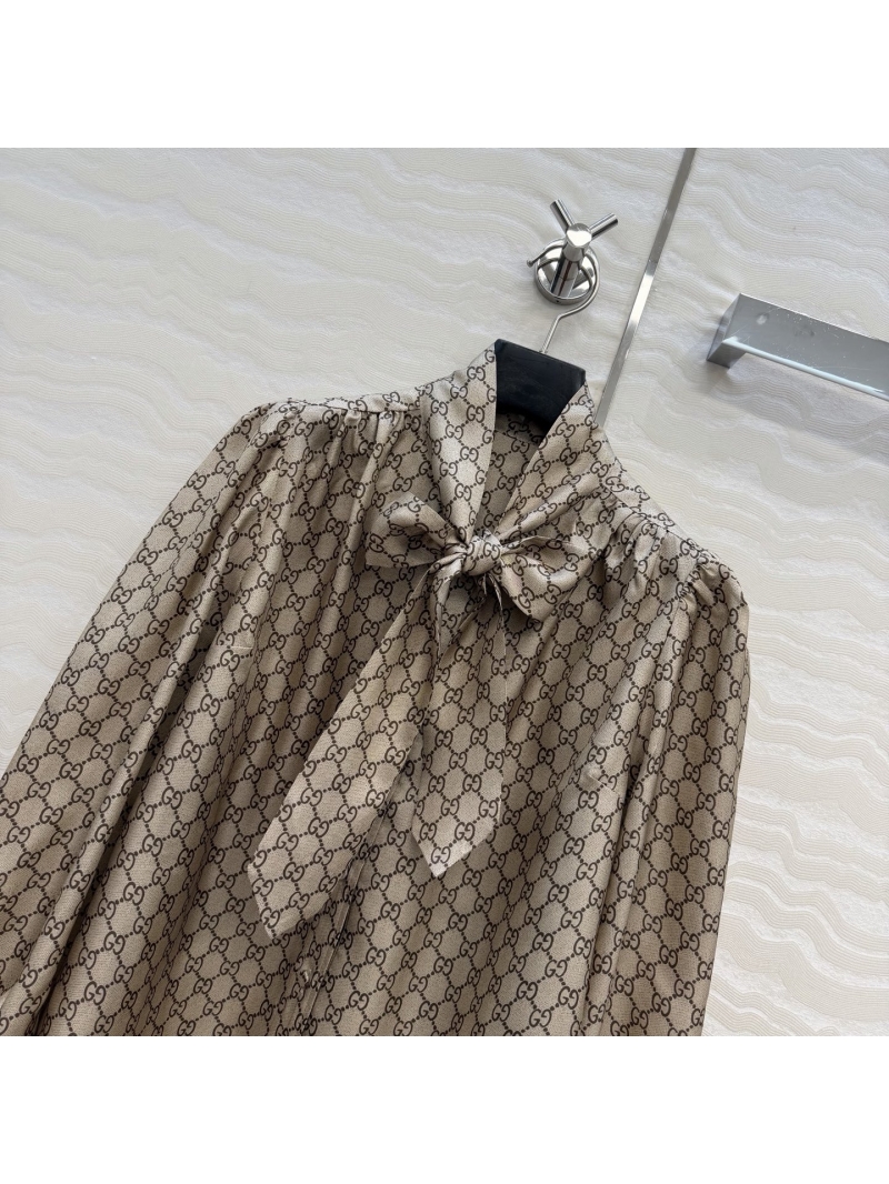 Gucci 100% Silk Twill GG Monogram Pussy-Bow Blouse