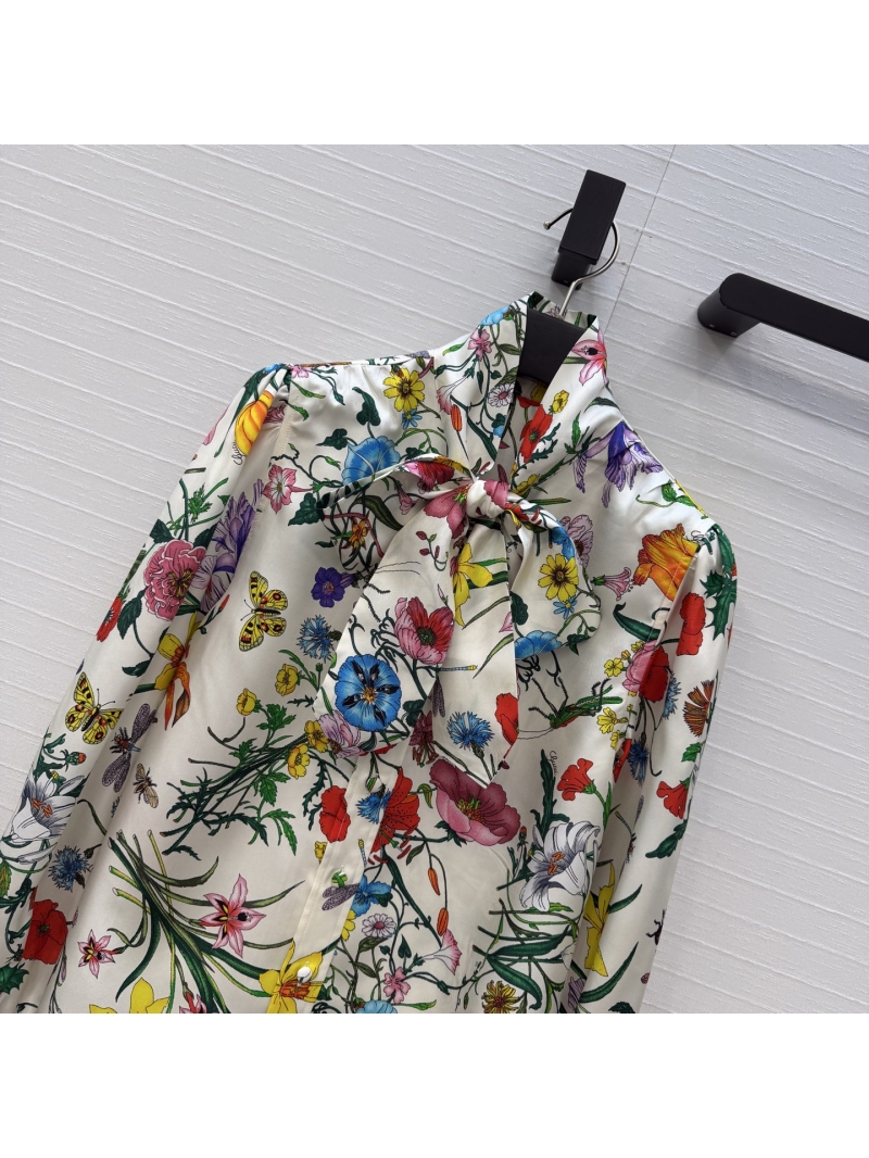 Gucci 100% Silk Twill Flora Print Pussy-Bow Blouse Ivory