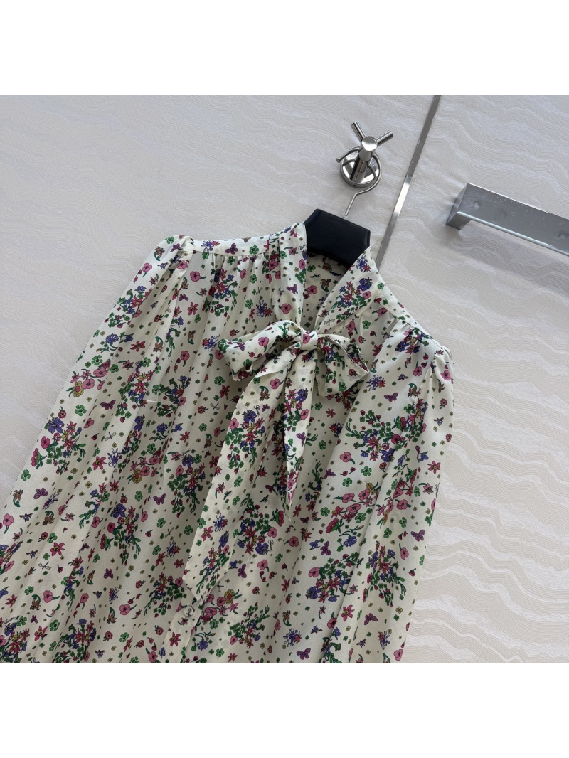 Gucci 100% Silk Crepe de Chine Floral Pussy-Bow Blouse in Cream Multi