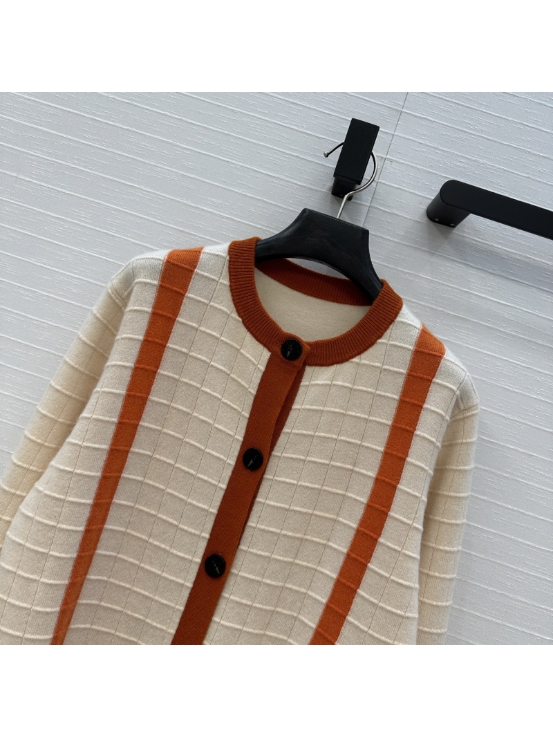 Hermès Early Autumn 25 Saddle Training Embroidered Cashmere Knit Cardigan in Orange and White