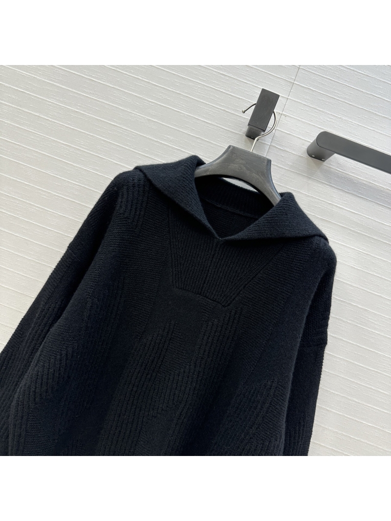 Hermès Exclusive Letter Jacquard Cashmere Sweater - Elegant Oversized Collar Design