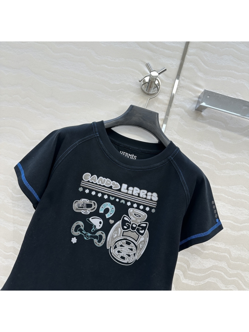 Hermes 25S Classic Round Neck Top - Luxe Cotton with Subtle Print