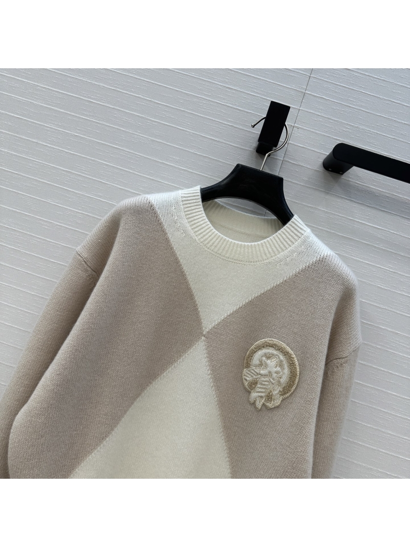 Hermes Autumn/Winter Exclusive Double-Knit Cashmere Sweater in Cream & Apricot
