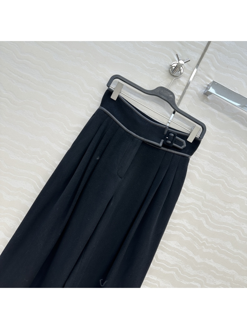 Hermès Haute Couture Cashmere Wool Trousers – Tailored Straight-Leg Pants with Leather Trim