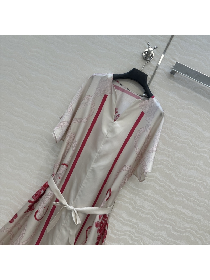 Hermès 100% Silk Twill Palefroi Remix Print Kaftan Dress - Cream and Pink