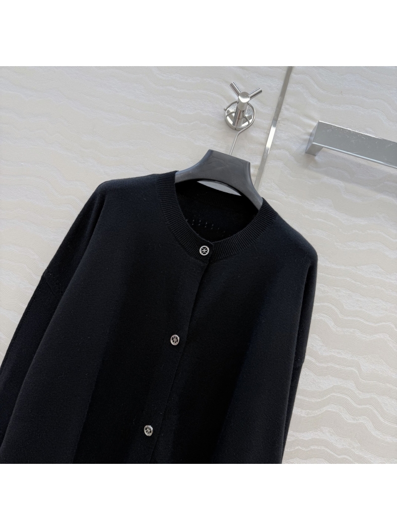 Hermès Exquisite Merino Wool Cardigan Jacket with Signature Coin Buttons