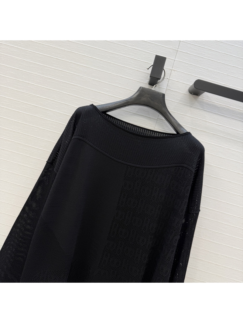 Hermès Modal Crepe Yarn Hollow-Out "Pig Nose" Boat Neck Knitted Top in Black