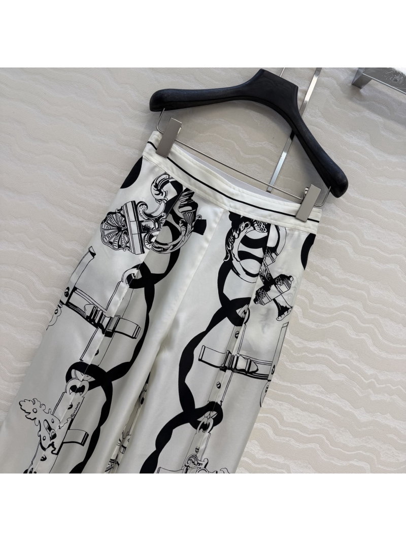 Hermes 100% Silk Twill Chain Link Motif Wide-Leg Straight Trousers in Black and White