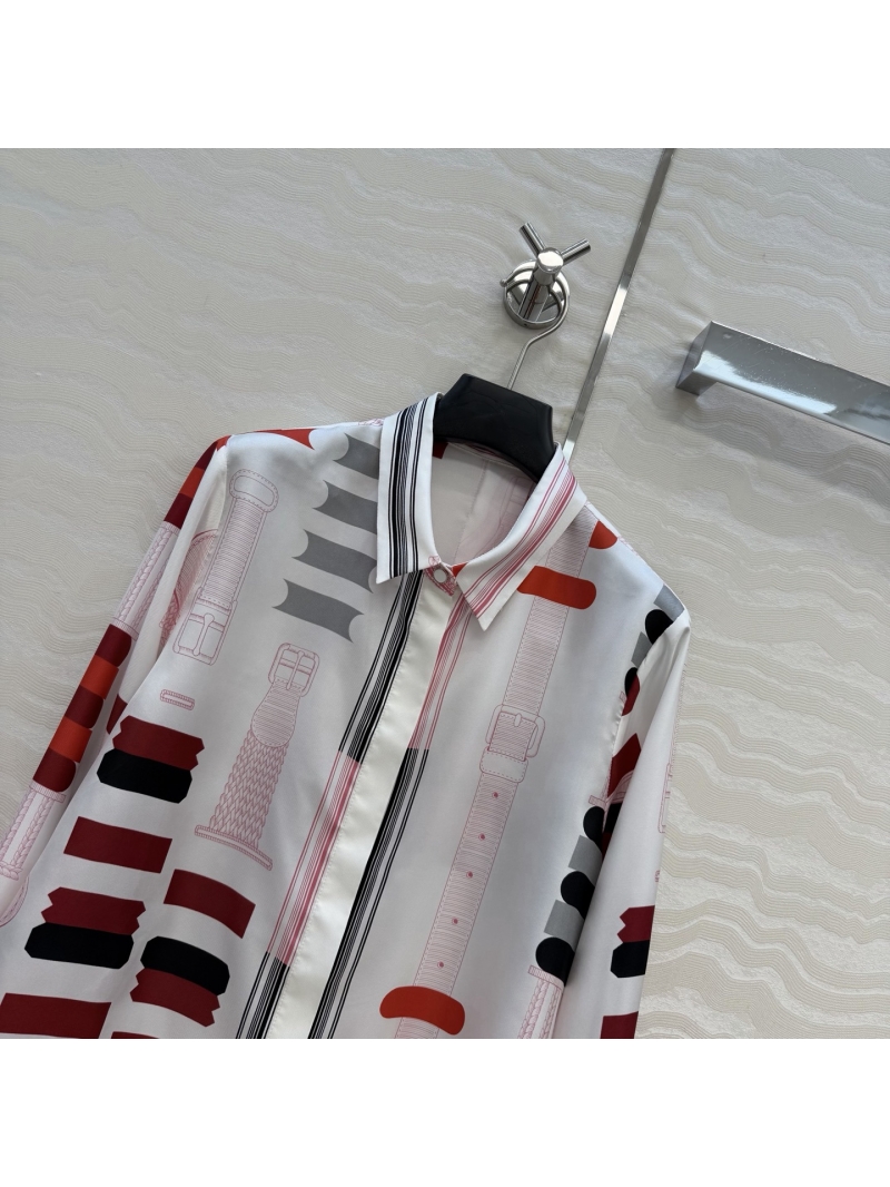 Herm&egrave;s 100% Silk Twill Engineered Belt Print Relaxed Blouse