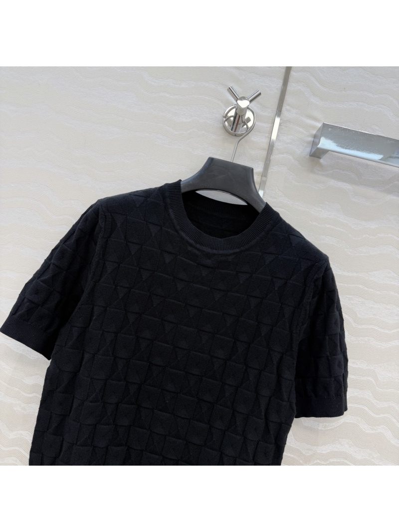 Hermès 100% Merino Wool 3D Jacquard Short Sleeve Knit Top in Black