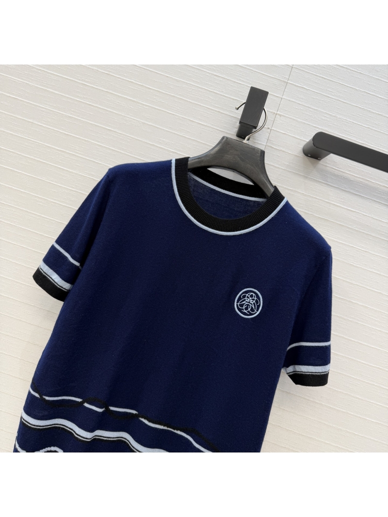 Hermès Sumptuous Cashmere and Wool Blend "Ex Libris" Jacquard Knit Short-Sleeved Sweater