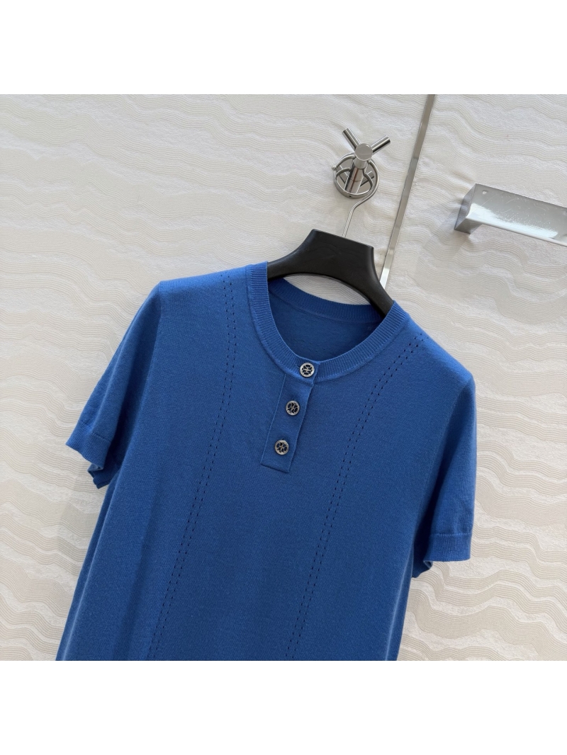 Hermès 100% Merino Wool 16-Gauge Henley Knit Top with Gold Coin Buttons in Royal Blue