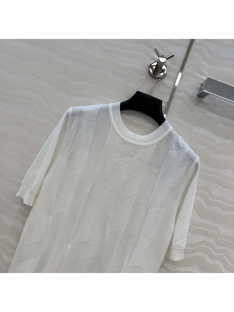 Hermès 100% Merino Wool 16-Gauge 3D Jacquard Knit Top in White