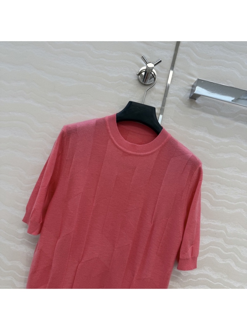 Hermès 100% Merino Wool 16-Gauge Short-Sleeve Knit Top with 3D Jacquard H Pattern in Coral Pink