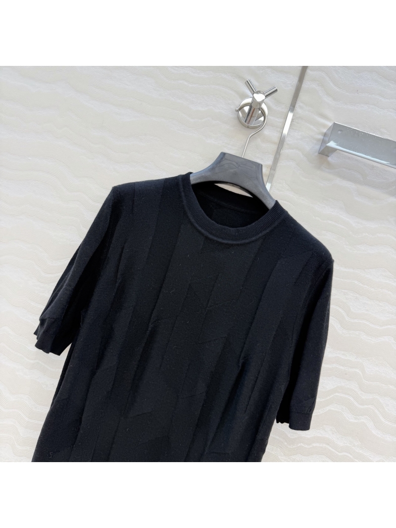 Hermes Signature 3D Jacquard 100% Merino Wool Short-Sleeve Knit Top in Black