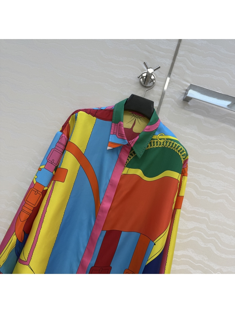 Hermes 100% Silk Twill Chain Link Engineered Print Shirt in Vibrant Multi-Color